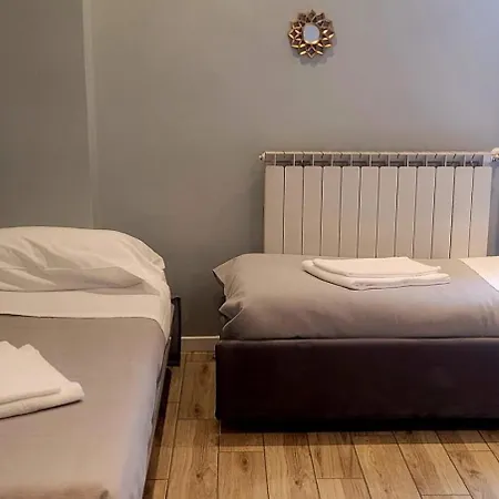 Konukevi Al Binario 4*