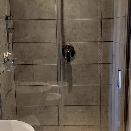 Konukevi Al Binario Brescia